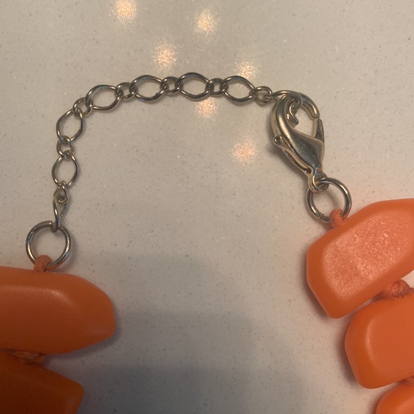 Show Stopping Statement Necklace - Picture 2 of 3